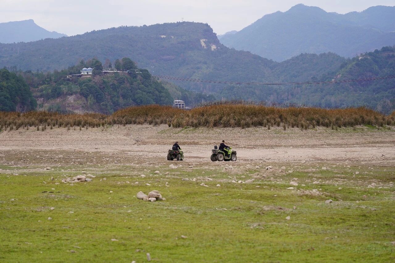 ̩˳���¶Ӫ�أ������ˡ�ɳ̲쭳��������ַ����ˣ�